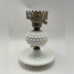 1950s Hobnail white milk glass polka dot electric side table lamp - works!